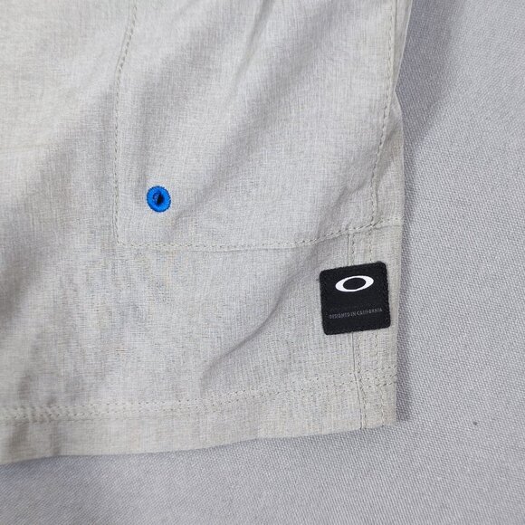 Oakley Hybrid flat front short men's size 40 beige colour surfer board short - Picture 6 of 11